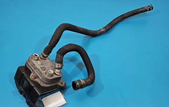 Maserati Quattroporte Engine oil radiator 06700316180 IMPRK1534234