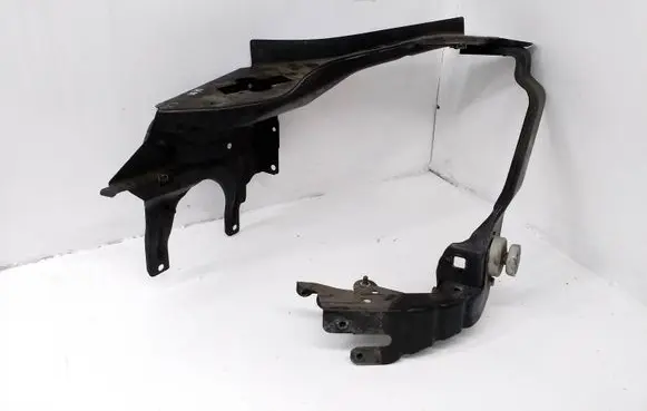 Mercedes-Benz CLS C219 Headlight/headlamp mounting bracket