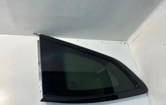 Peugeot 508 II Rear side window 43R00390