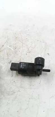 Audi A3 S3 8L Windscreen/windshield washer pump 1J5955651