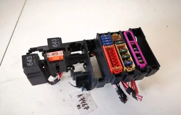 Audi A4 S4 B8 8K Fuse box set 8k0971845a
