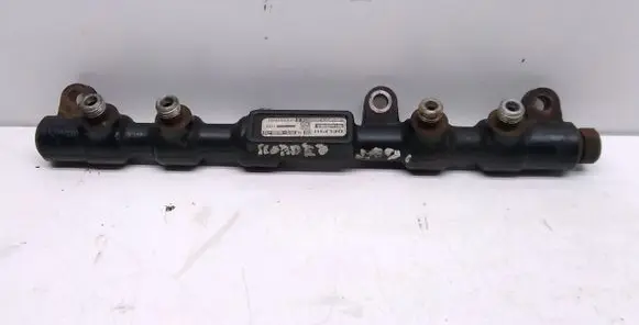 Ford Mondeo Mk III Fuel main line pipe 2S7Q9D280AD R9144Z050A