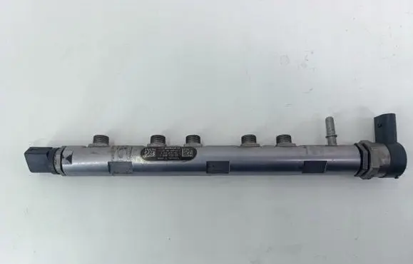 Mini Cooper Countryman R60 Fuel main line pipe
