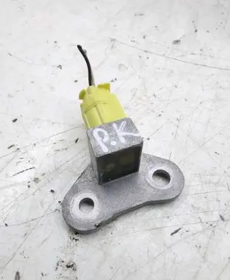 Nissan Qashqai Airbag deployment crash/impact sensor