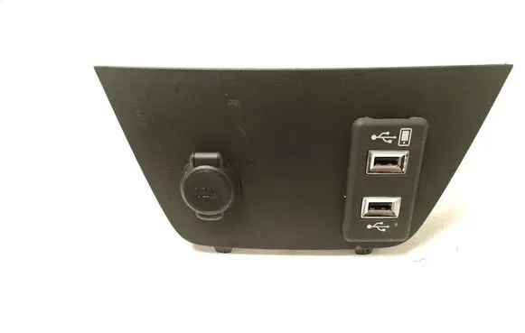 Opel Crossland X USB socket connector 39072762