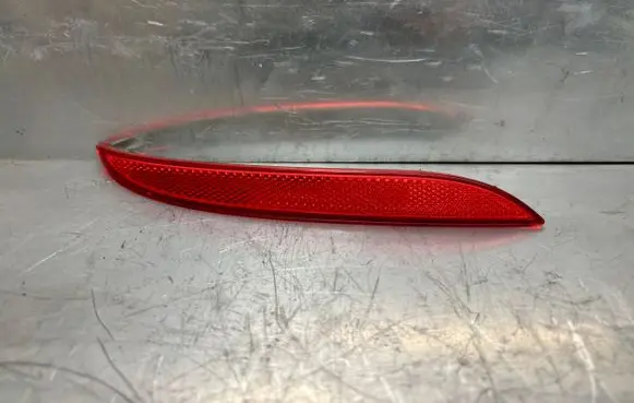 BMW 5 E60 E61 Rear tail light reflector 7183914