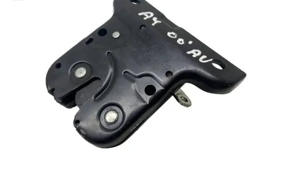 Audi A3 S3 A3 Sportback 8P Tailgate/trunk/boot lock/catch/latch 8P3827505