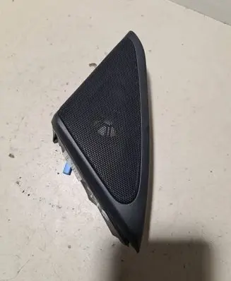 BMW 7 F01 F02 F03 F04 Front door speaker cover trim 7226611