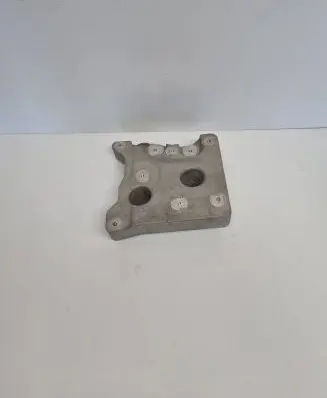 Battery bracket