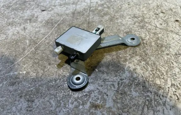 Antenna control unit