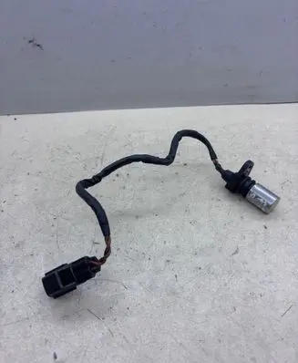Volvo S60 Crankshaft position sensor 1275599 0296000650