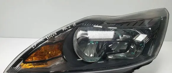 Ford Focus Headlight/headlamp 8M51-13W02