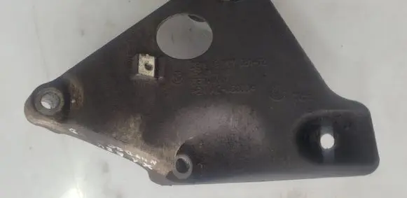 BMW X1 E84 Engine mount bracket 
