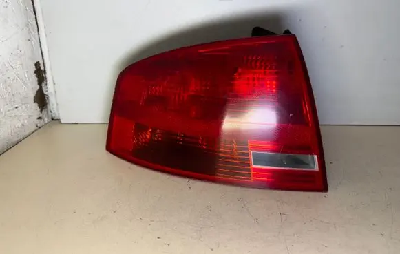 Audi A4 S4 B7 8E 8H Rear/tail lights 8E5945095 965037 96503701