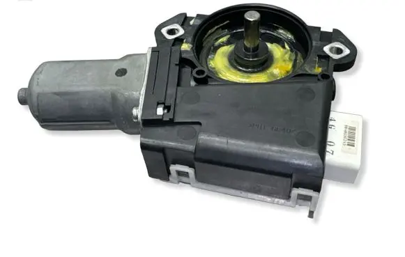 Toyota Prius+ (ZVW40) Sunroof motor/actuator 6326047020