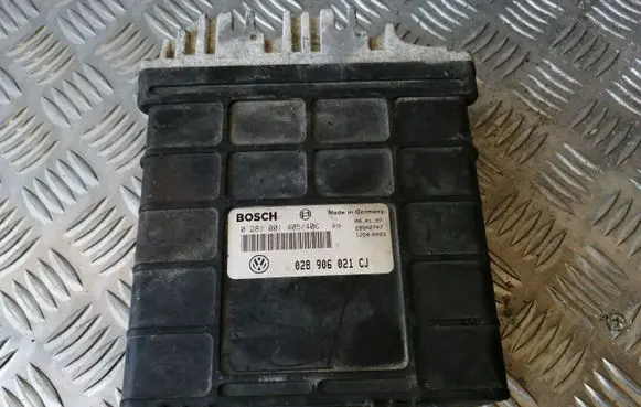 Volkswagen Polo III 6N 6N2 6NF Engine control unit/module 028906021CJ 0281001405