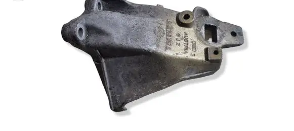 Audi 80 90 S2 B4 Engine mounting bracket 8A0199307C