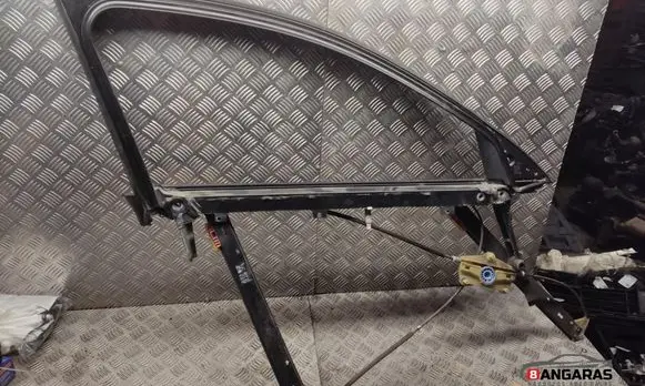 Volkswagen Caddy Front door window regulator with motor 