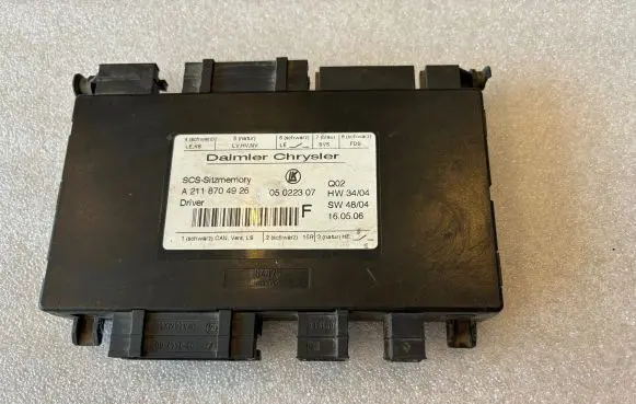 Mercedes-Benz R W251 Seat control module A2118704926 05022307 2118704926