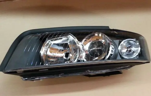 Audi TT Mk1 Headlight/headlamp 8E0941029AG