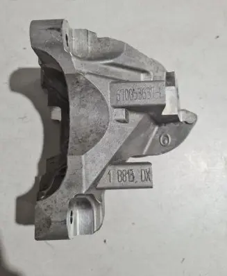 Maserati Ghibli Engine mounting bracket 670053637
