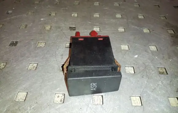 Traction control (ASR) switch