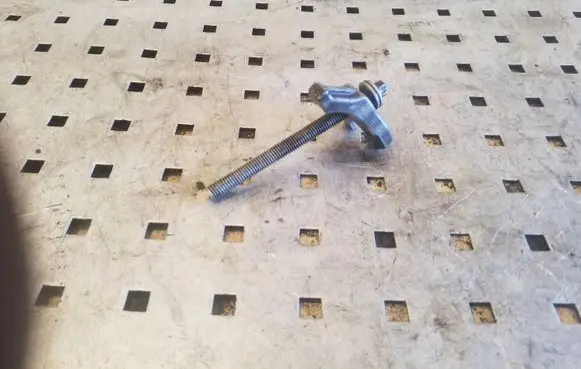 BMW X3 E83 Fuel Injector clamp holder