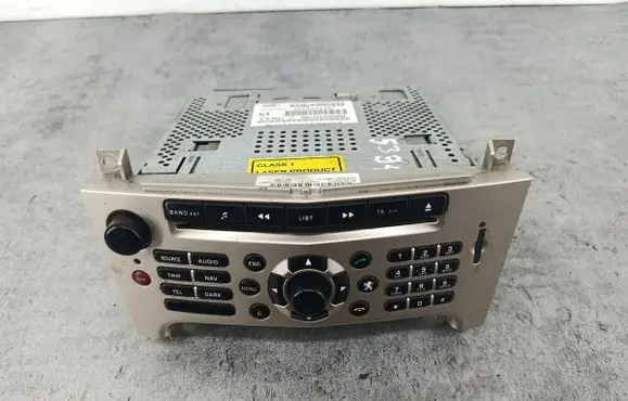 Peugeot 607 Radio/CD/DVD/GPS head unit 