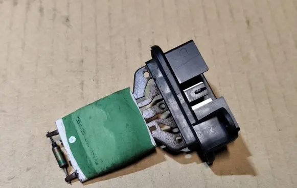 Chrysler Sebring (ST-22 - JR) Heater blower motor/fan resistor 