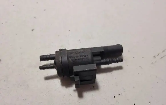 Mercedes-Benz E W212 Valve vacuum 0025401497 4043625B00
