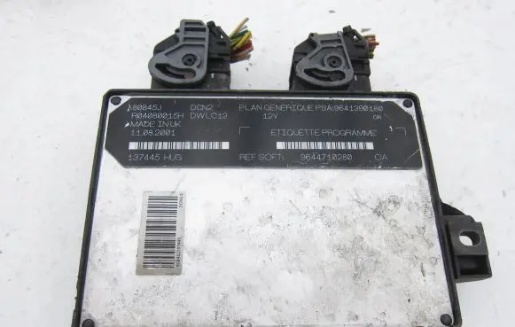 Peugeot Partner Engine control unit/module 9641390180 9644710280