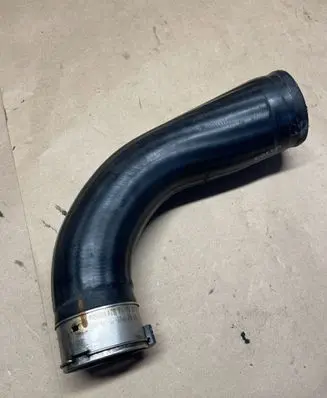 Volvo V40 Intercooler hose/pipe 31370408