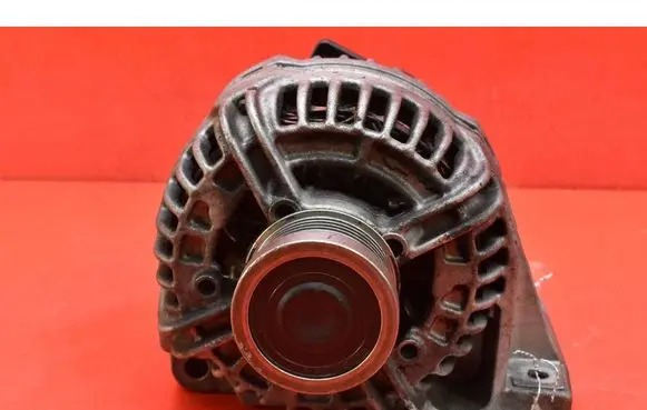 Volvo V70 Generator/alternator 30667787
