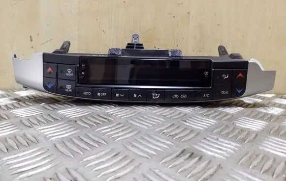Lexus CT 200H Climate control unit 5590076050