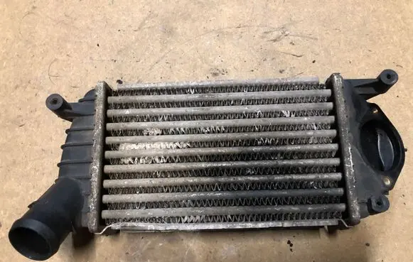 Volkswagen Polo III 6N 6N2 6NF Intercooler air channel guide 6E0145805B