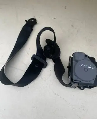 BMW X6 E71 Front seatbelt 3052985