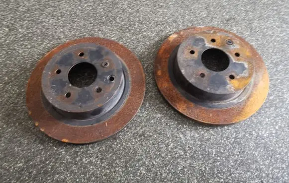 Nissan Leaf I (ZE0) Rear brake disc