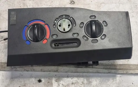 Iveco Daily 4th gen Climate control unit 112542000