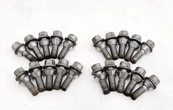 Volvo XC60 Nuts/bolts 