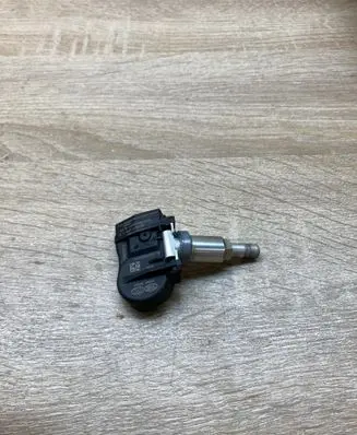 Hyundai Accent Tire pressure sensor 529332M000 S180052017G
