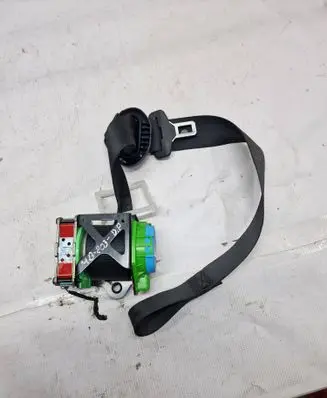 Mercedes-Benz CLC CL203 Front seatbelt 3063560