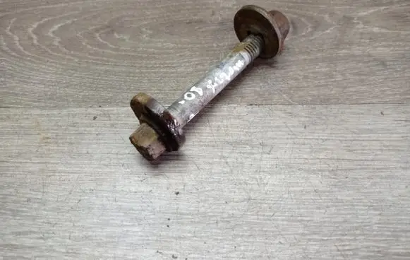 Volvo XC70 Rear suspension camber bolt 
