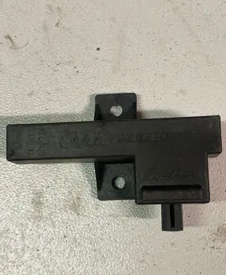 Audi A4 S4 B8 8K Keyless (KESSY) go control unit/module 8K0907247 33542221