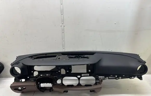 Mercedes-Benz E W213 Dashboard A2136809404