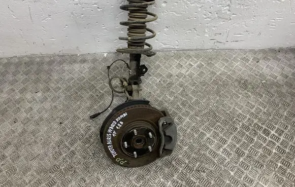 Toyota Auris E180 Front wheel hub spindle knuckle 1111