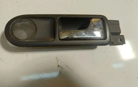 Volkswagen PASSAT B5 Rear door interior handle