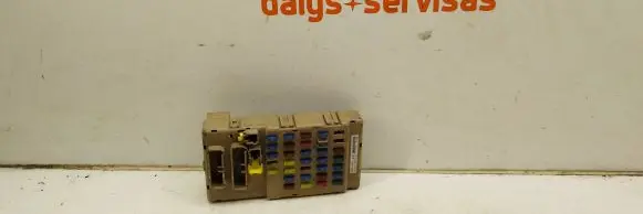 Subaru Legacy Fuse module 82201AG010