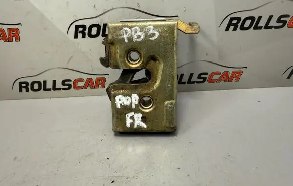 Volkswagen PASSAT B3 Front door lock 357837016D