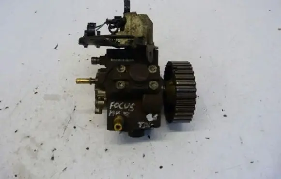 Ford Focus Fuel injection high pressure pump 0445010102