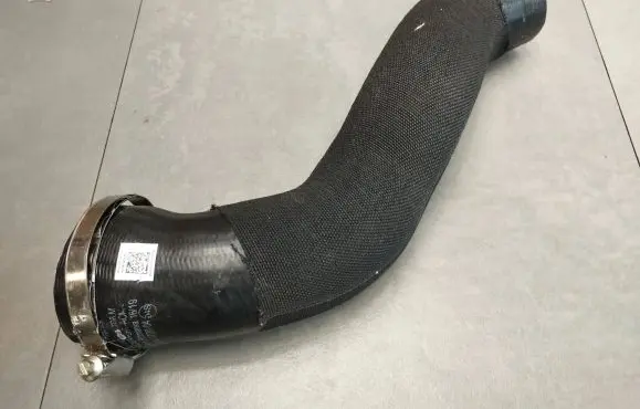 Audi A8 S8 D5 Turbo air intake inlet pipe/hose 4N0145708M